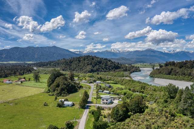 91 Beach Road Kakapotahi_2