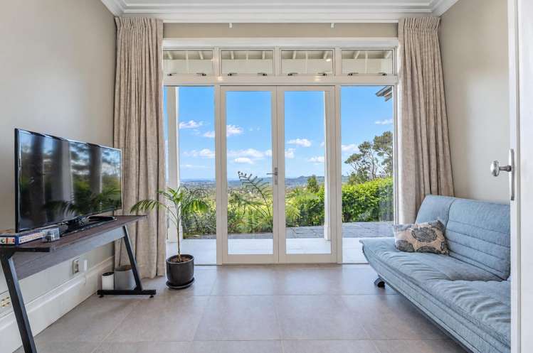 291 Forest Hill Road Waiatarua_6