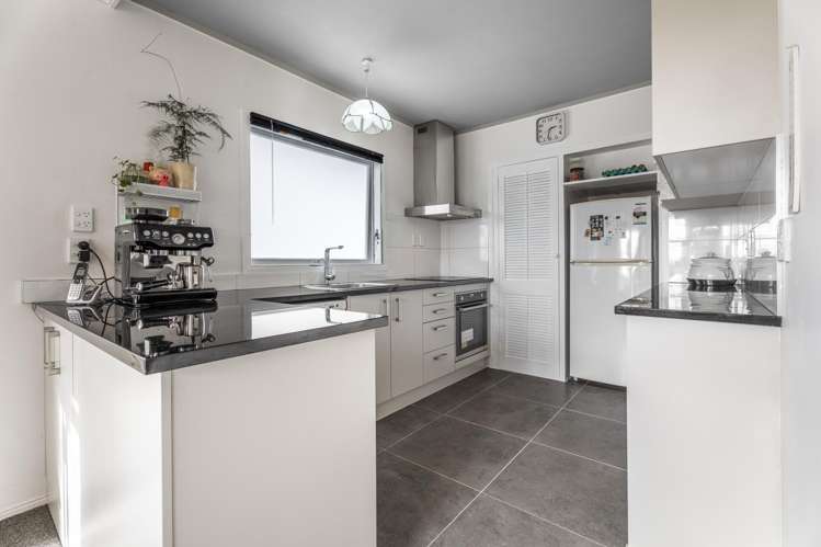 2/129a Ridge Road Howick_1