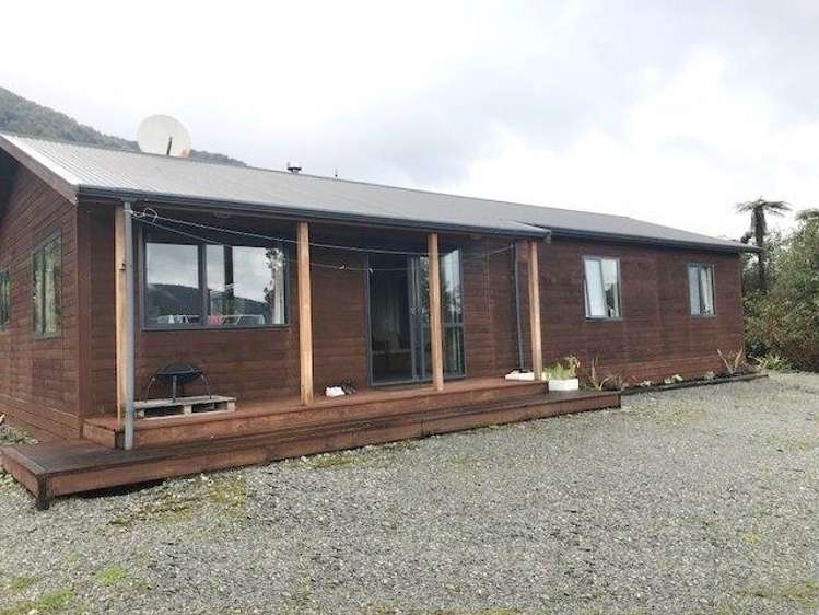 20 Highlander Drive Franz Josef Glacier_1