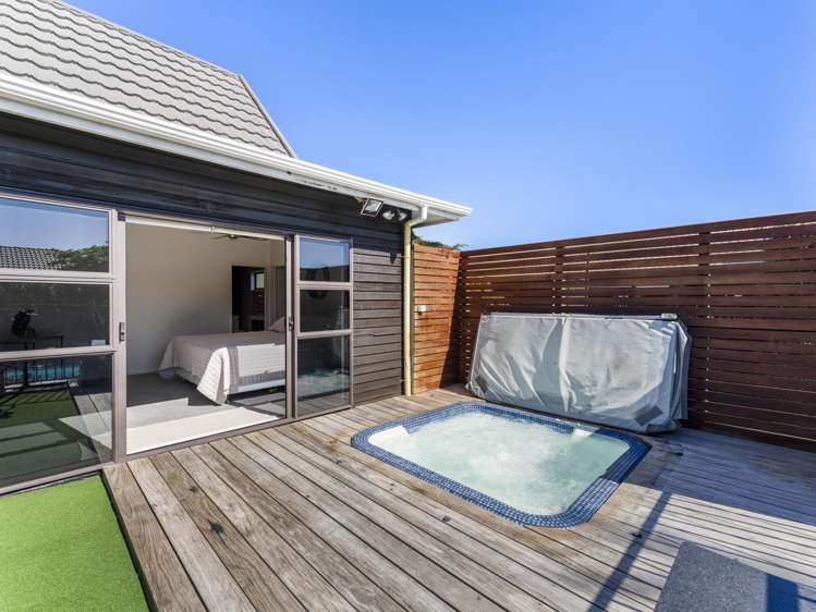 24 Charles Prevost Drive The Gardens_17