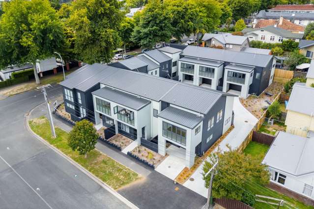4/124 MacFarlane