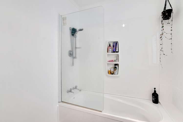98 Brecon Road Stratford_9