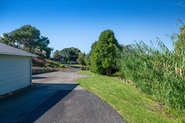 5 Arkles Drive Arkles Bay_12