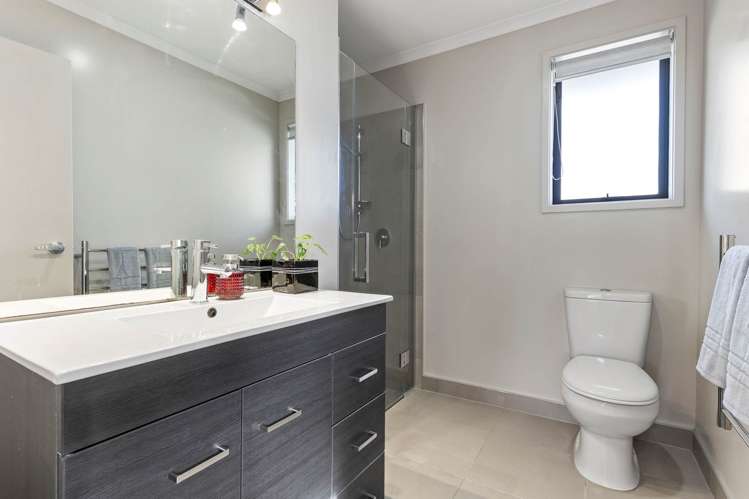 7 Duke Street Riverhead_12