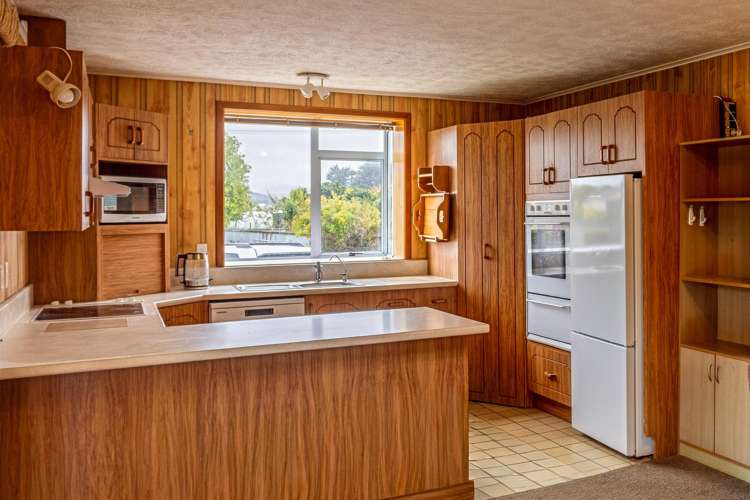 6 Papatotara Road Tuatapere_16