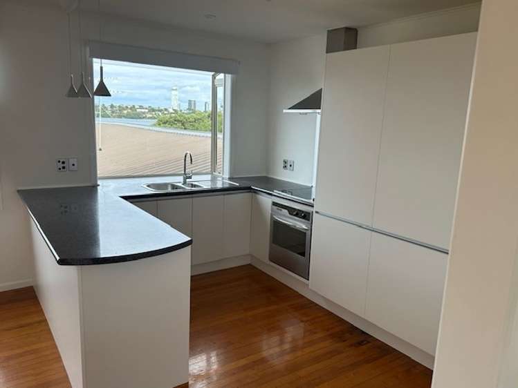 2/26 Otakau Road Milford_1