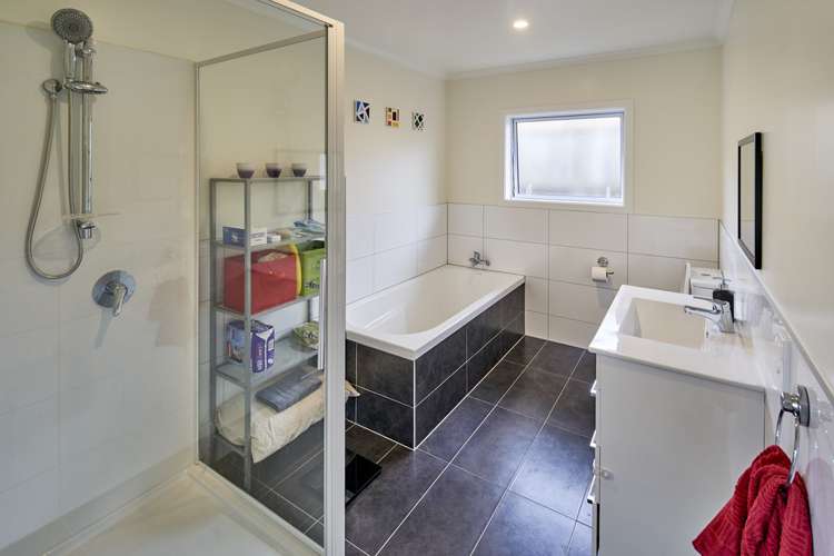 45b Ruthven Road Wainuiomata_11