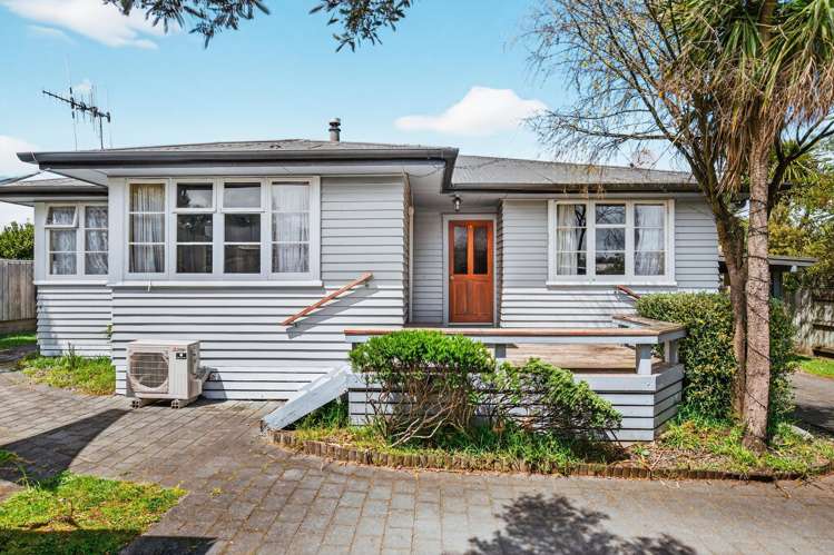 2/14 Laughton Street Taupo_7