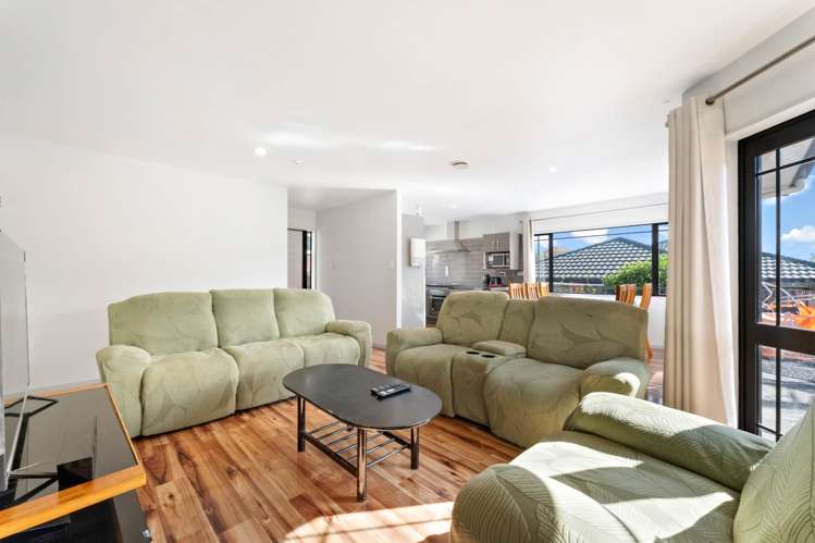 9 Claywest Place Glen Eden_14