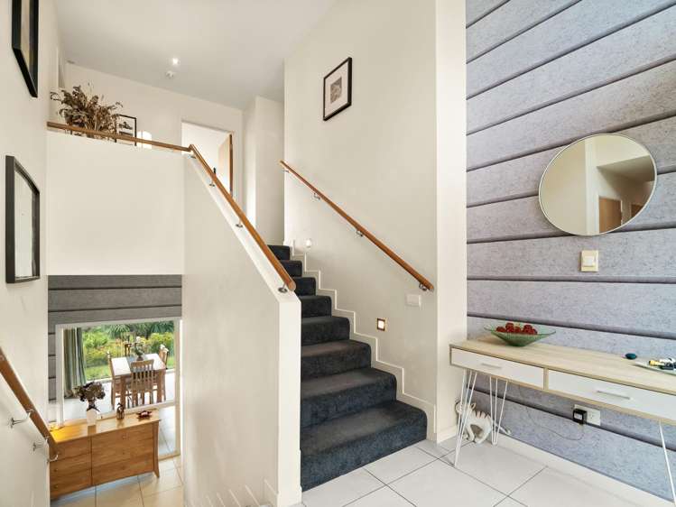 10 Glenfinlass Street Company Bay_11