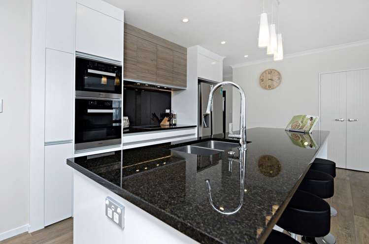 29 Arrowsmith Drive Flat Bush_6