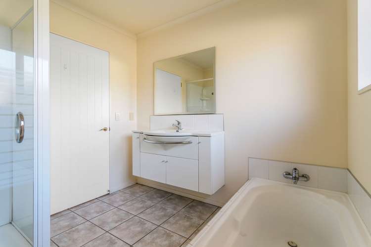 12 Kareti Drive Richmond_11