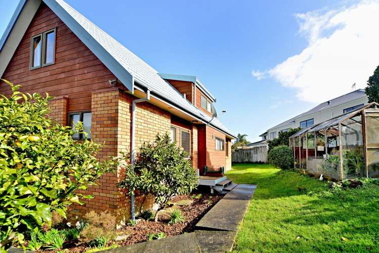 7 Cantua Close Totara Heights_11