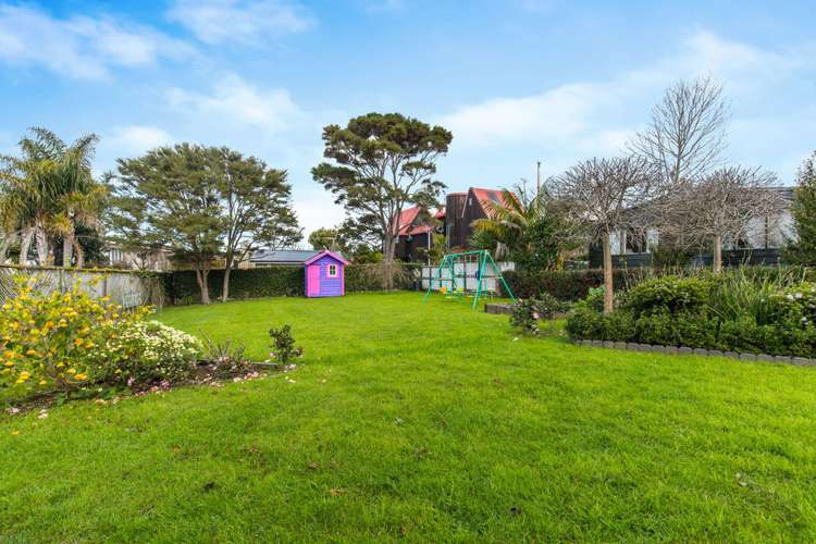 60 Marine Parade Mellons Bay_2