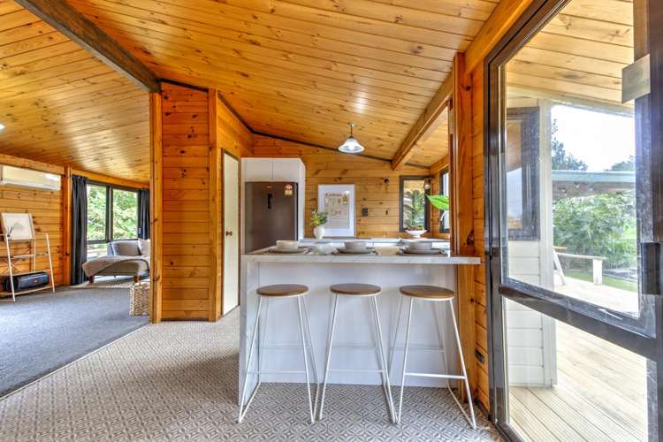 2/134 Barrett Road Temple View_3