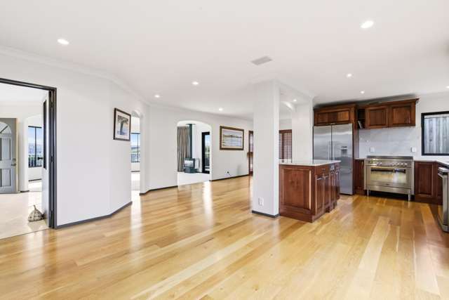 45 Arrowsmith Avenue Waipahihi_2