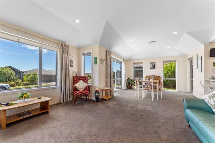 23 Brover Crescent Richmond_9