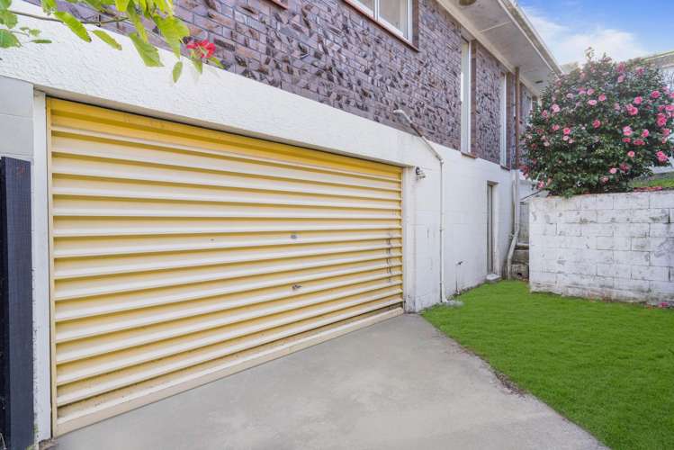 2/57 Moana Avenue One Tree Hill_11