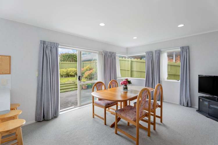 1/19 Ambleside Drive Northpark_17