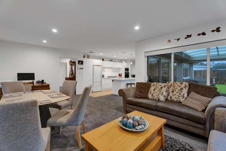 92 Smart Road Glen Avon_8