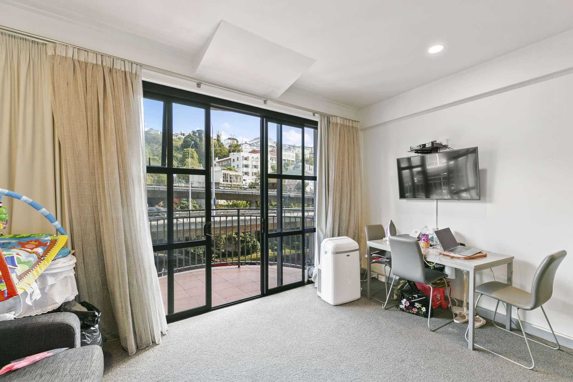2p/154 The Terrace Wellington Central_0