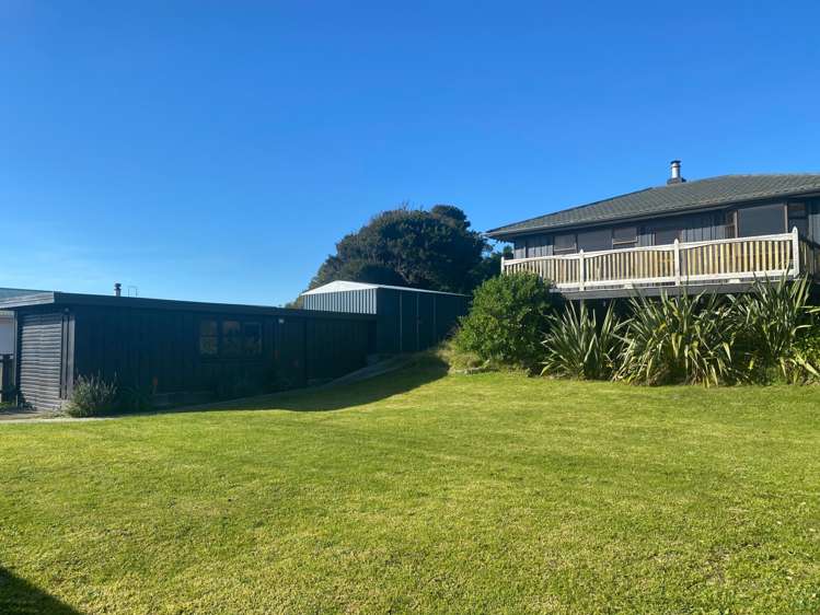 22 Mahoe Street Ōtaki Beach_1