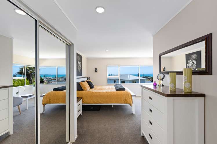 13 Orewa Heights Crescent Orewa_11