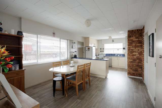 69 Alexander Avenue Onekawa_3