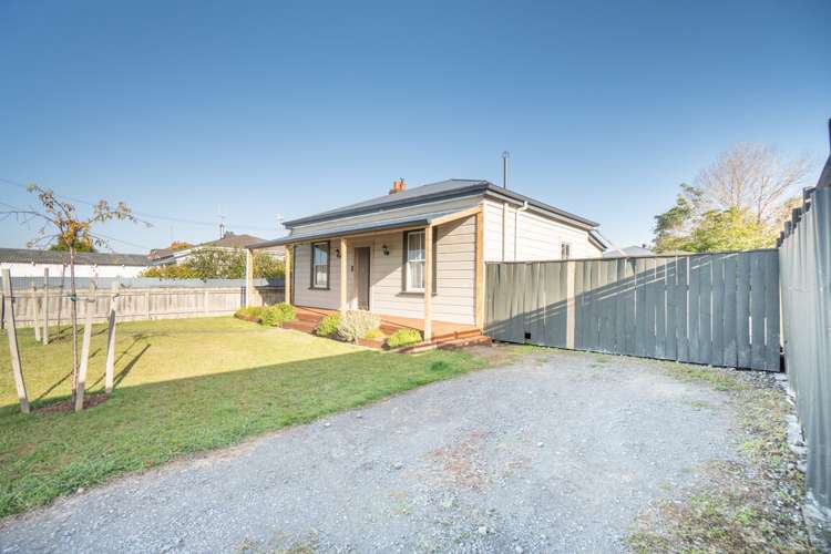 6 Monckton Street Feilding_9