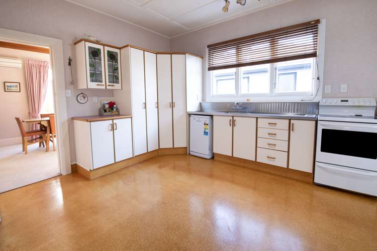 44 Kennedy Road Napier South_4