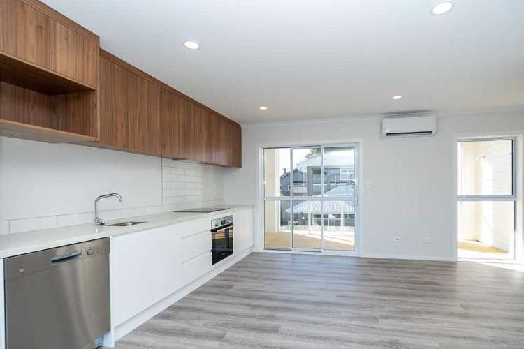 2/4 Palmerston Street Hamilton Central_3