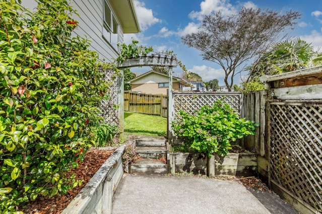 1/21 Santiago Crescent Unsworth Heights_1