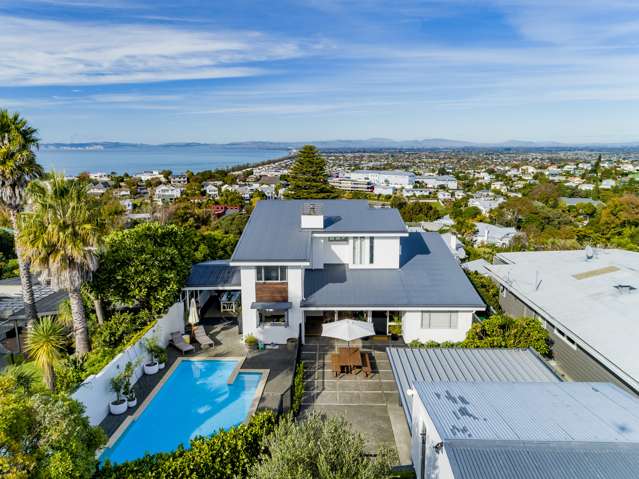 2 Cobden Road Bluff Hill_1