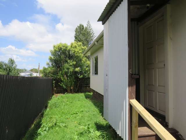 49 Mckean Avenue Manurewa_4