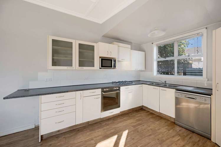 410 Grays Road Saint Leonards_12