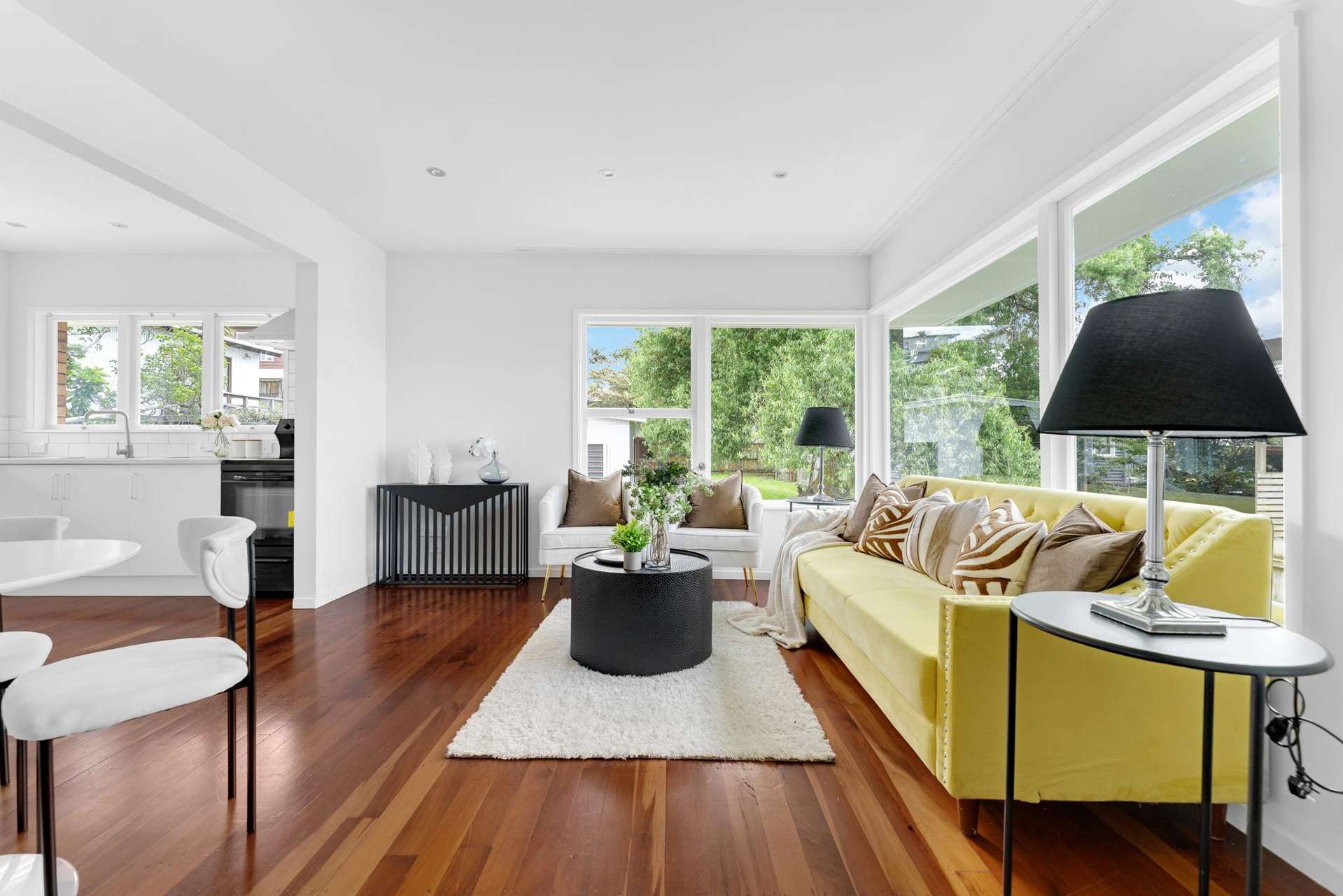 2/180 Archers Road Glenfield_0