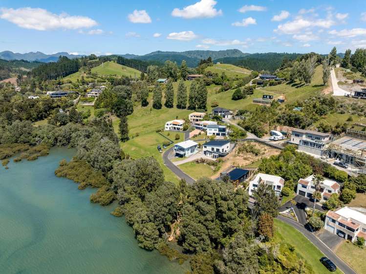 6/135 Waireka Place Whangamata_13