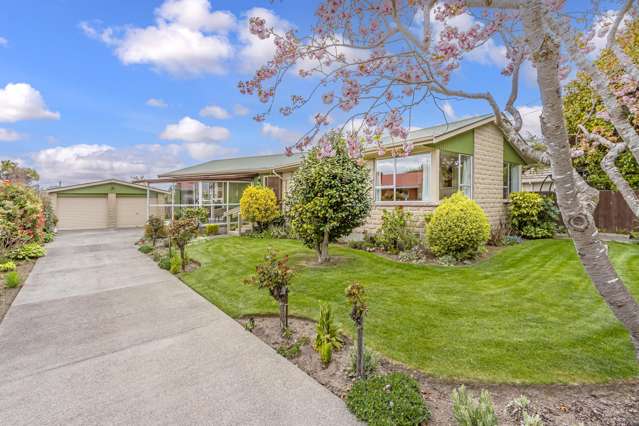 Mid-Century Charm with Double Glazing