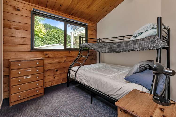 121 Ohawini Road Oakura_10