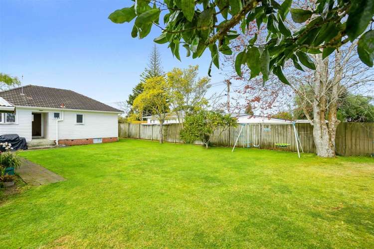 52 Yeovil Road Te Atatu Peninsula_6