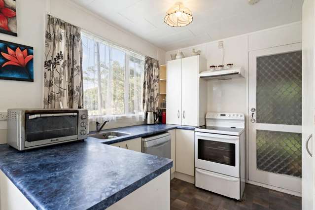 1 Ronald Avenue Glenbrook_3