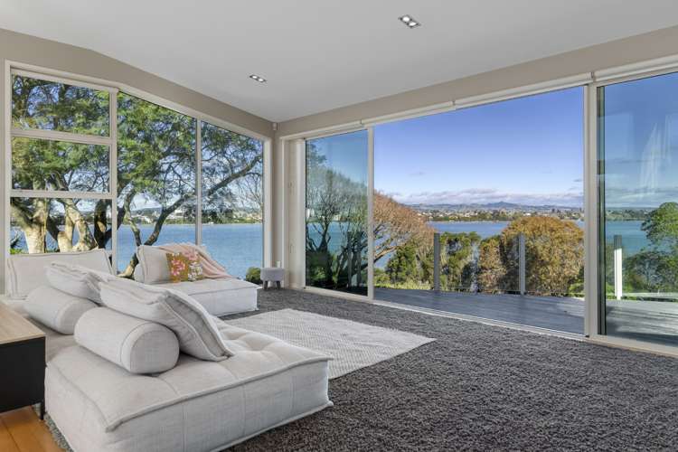 77 Goods Road Otumoetai_1