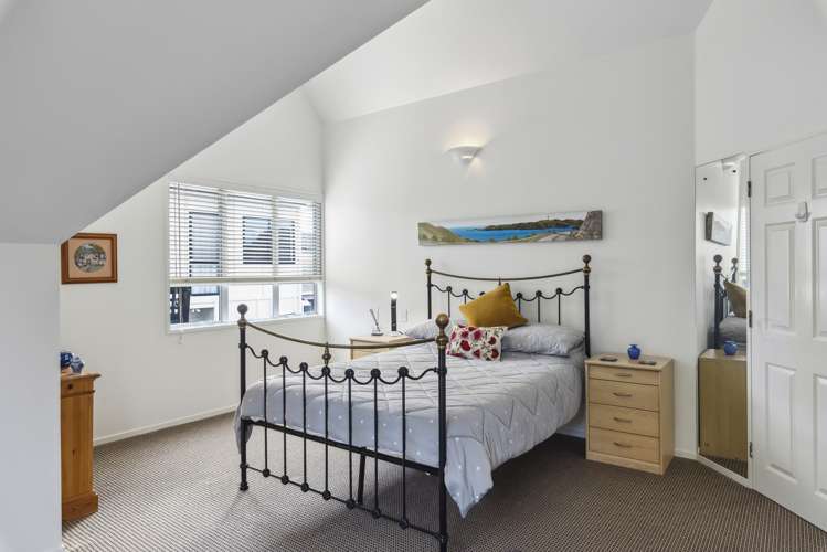 18a Garden Road Raumati Beach_17