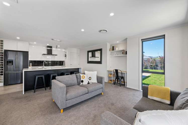 31 Corsair Crescent Burleigh_4