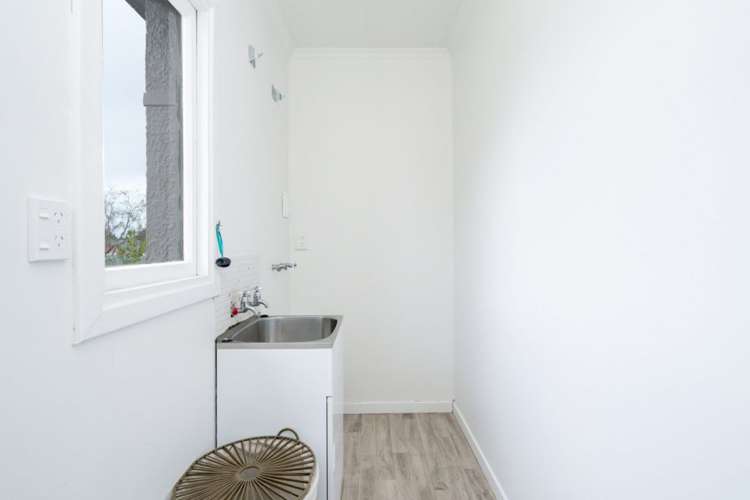 51 Newcastle Street Windsor_19
