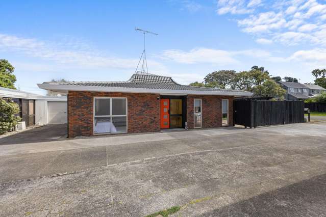 Modern Single-Level Living Near the Marina!