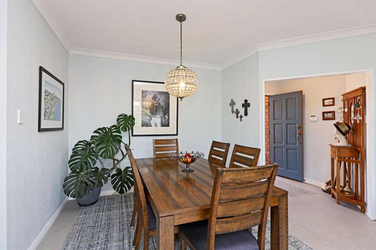 59 Whiting Crescent Greenmeadows_5