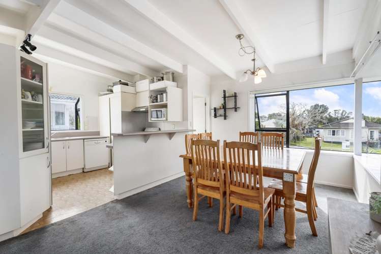 4 Ocean View Road Manurewa_1