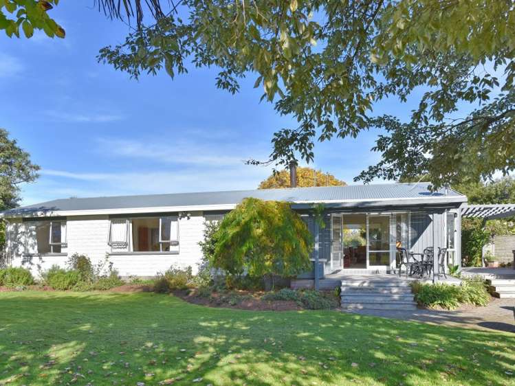 38 Woodend Beach Road Woodend_16